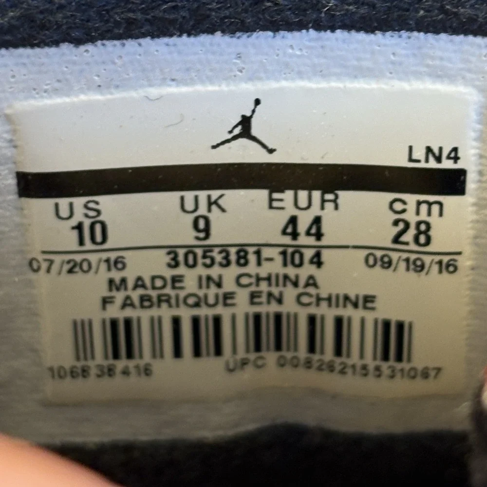 Size 10 Nike Air‎ Jordan 8 Retro Alternate Sneaker 305381-104